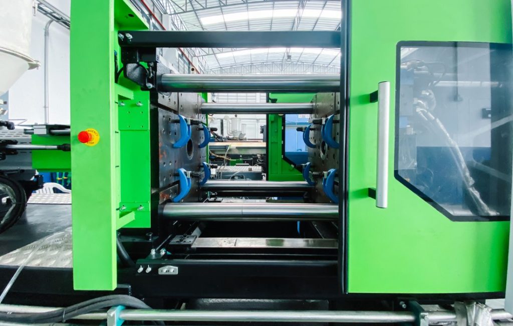 110 ton injection molding machine
