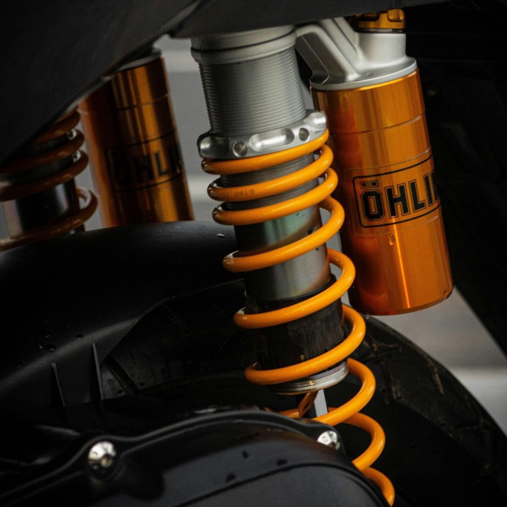 vibration damping sandwich mounts