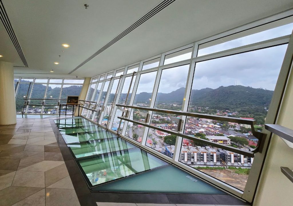 structural glass floor