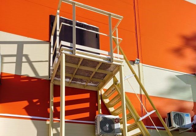 truck gangways